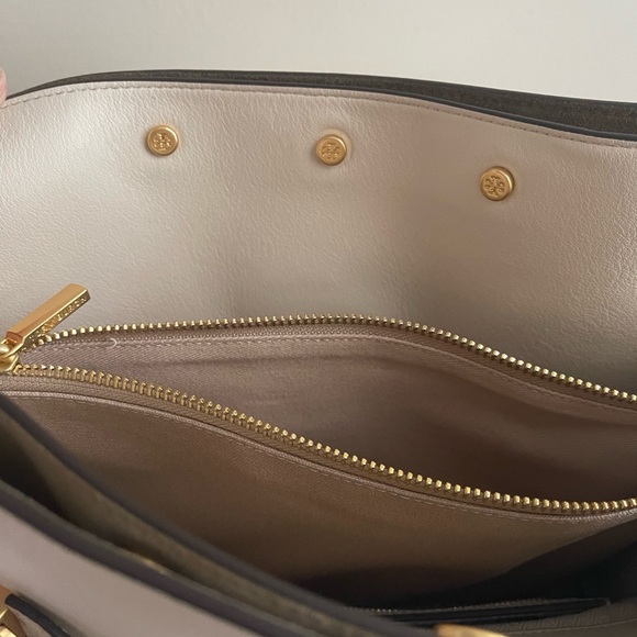 Tory Burch Small Lee Radziwill Leather and Suede Double Bag in Cream - Picture 9 of 15